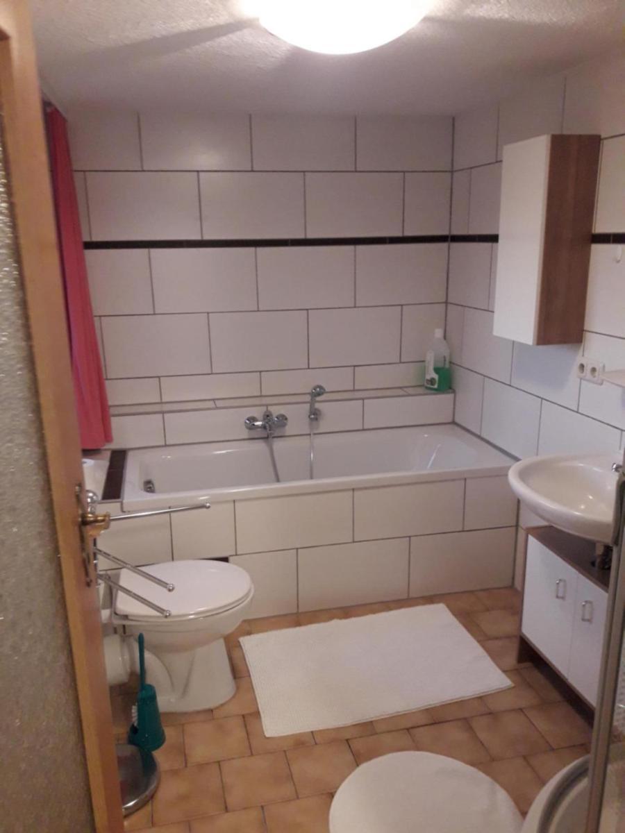 Kleine Ferienwohnung Am Stadtrand Von Lipsia Esterno foto